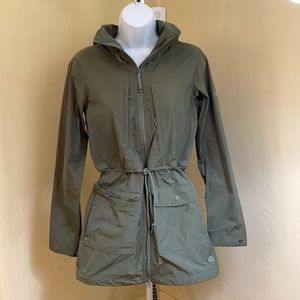 Mountain Hardwear rain jacket XS